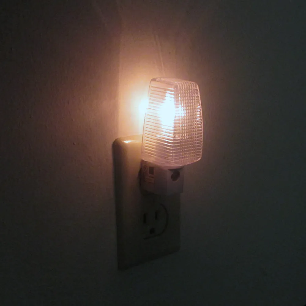 1 Wall Day/Night Automatic On/Off  Energy Saver Safety  Lamp Light Bulb Plug Lighting