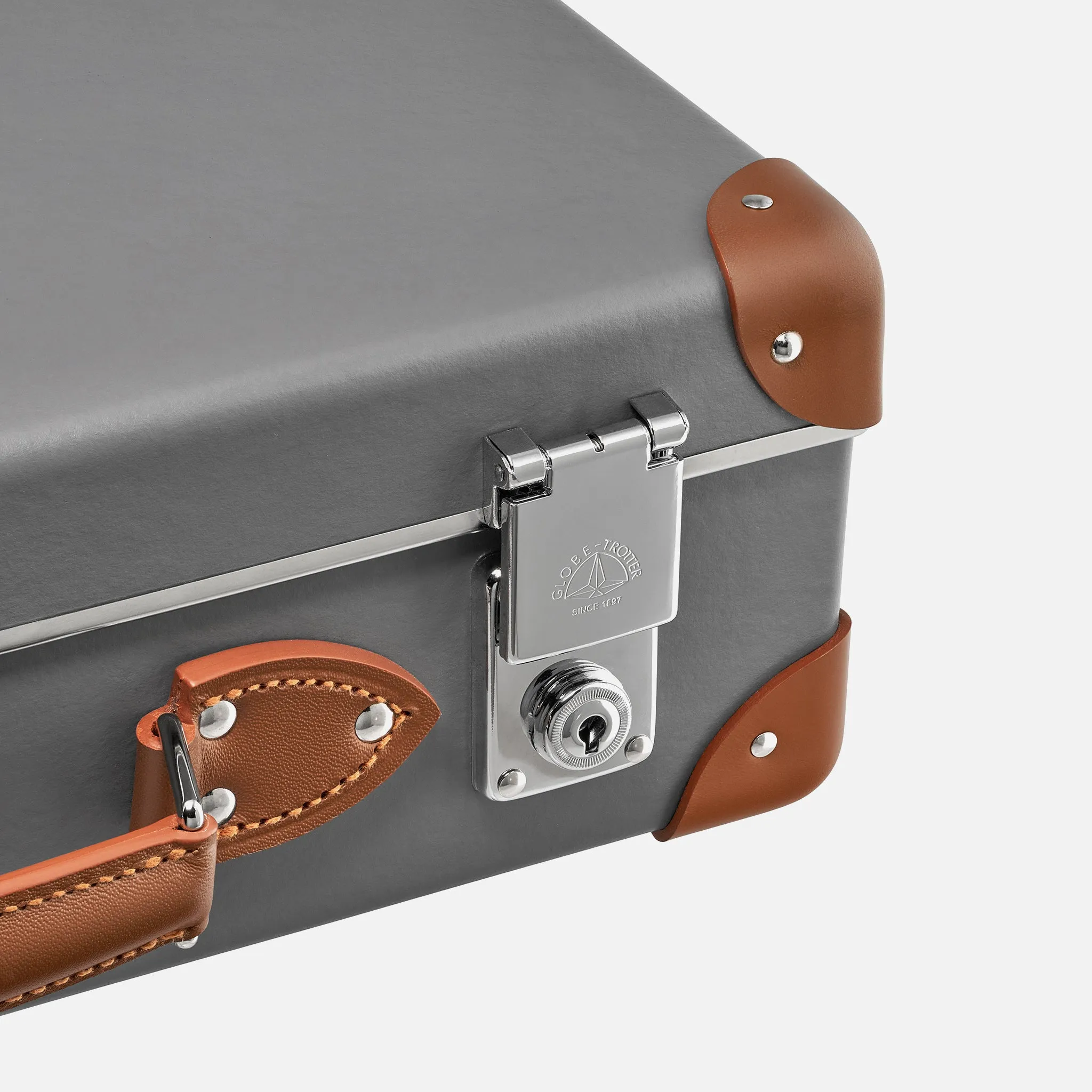 10-Watch Attaché Limited Edition For HODINKEE