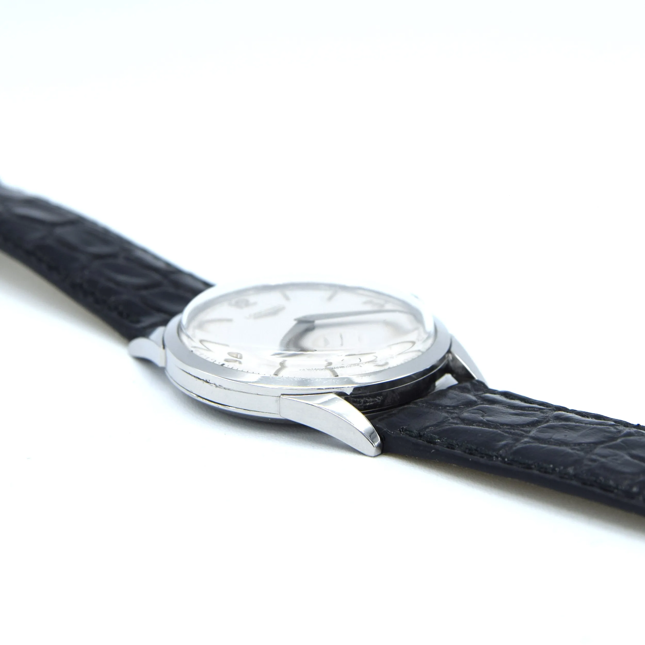 1956 Longines classic Manual Wind Wristwatch Model 6666 fully restored with renown Cal 12.68z