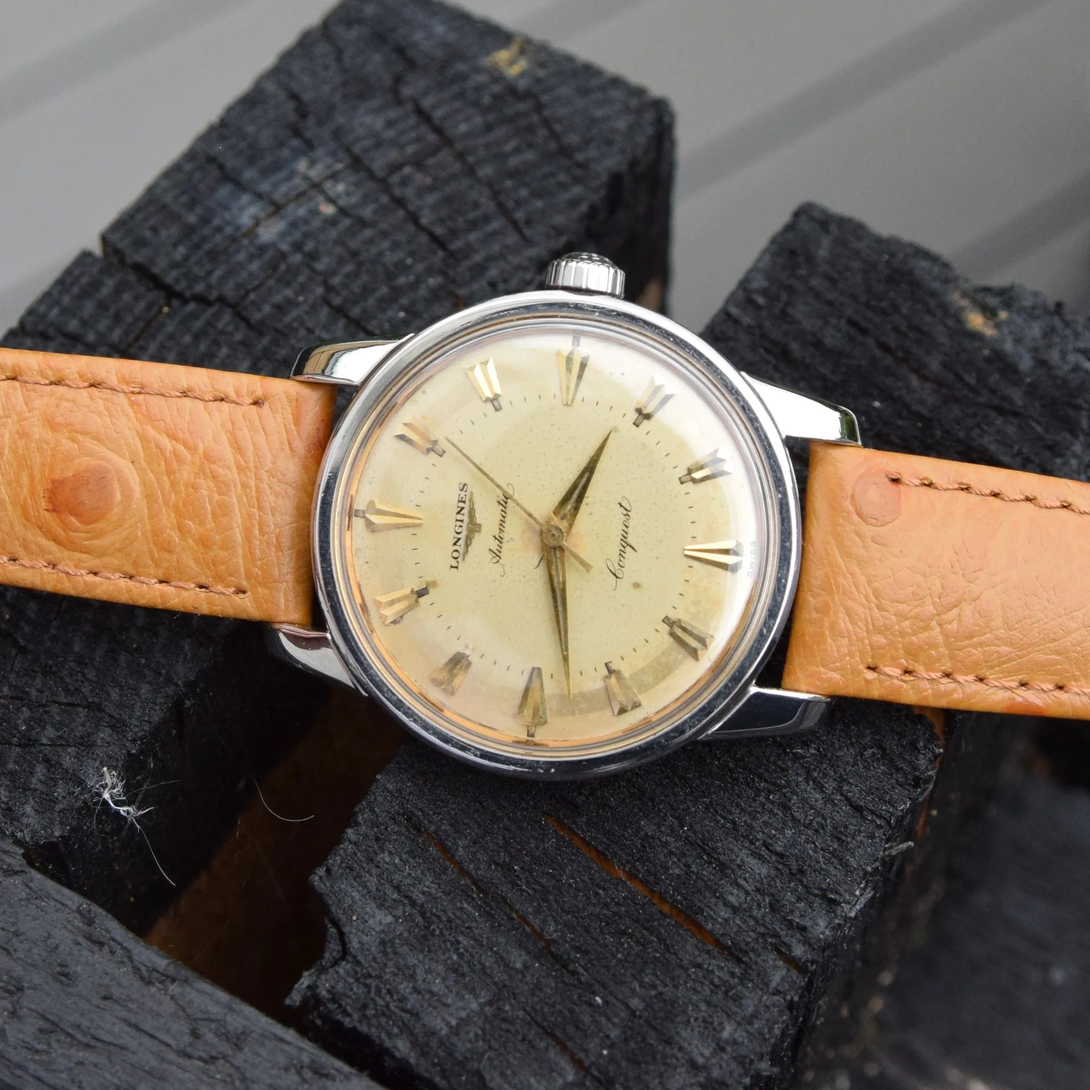 1957 Stunning Longines Conquest with Two Tone Dial Model 9000 in Stainless Steel