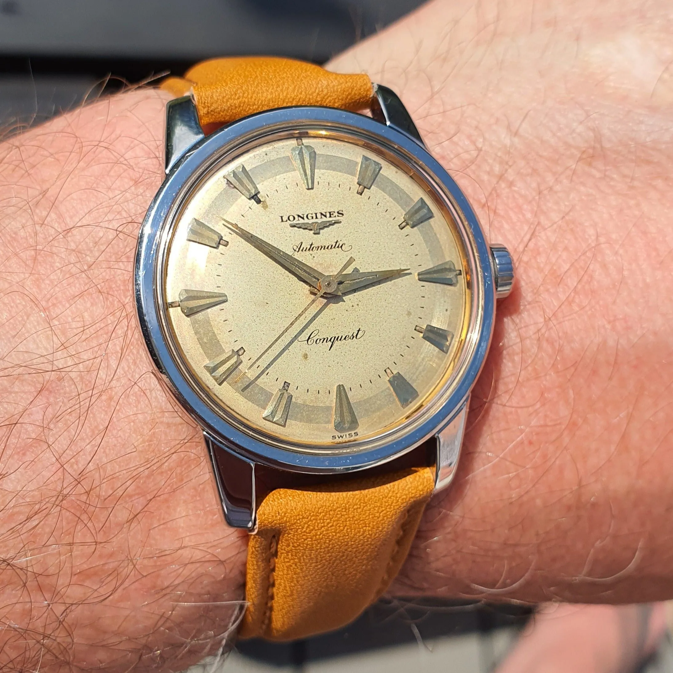 1957 Stunning Longines Conquest with Two Tone Dial Model 9000 in Stainless Steel