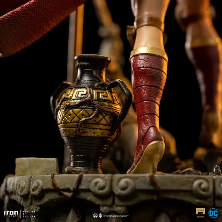 DC Comics Wonder Woman Unleashed 1/10 Deluxe Art Scale Limited Edition Statue BY IRON STUDIOS - BRAND DC COMICS